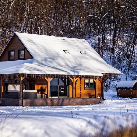 シャレー Ozonia Wellness House